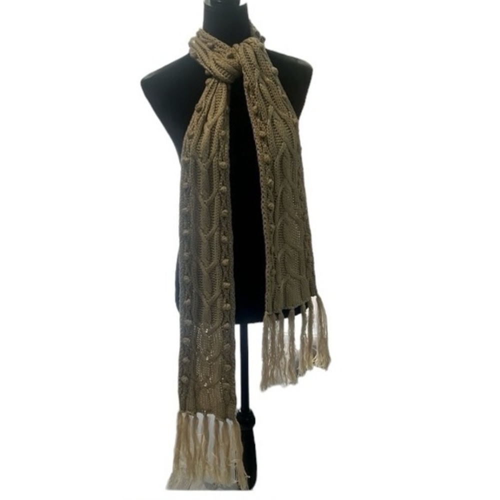 Vintage cream scarf